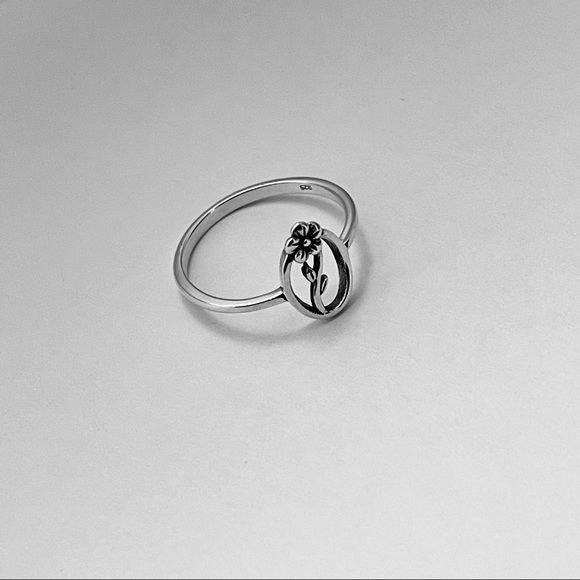 Sterling Silver Single Flower Ring, Dainty Ring, Silver Ring, Boho Ring - Picture 7 of 13